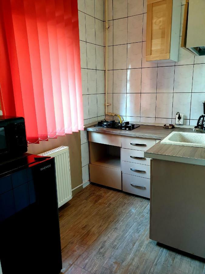 Woodstone Apartment Ploieşti Eksteriør billede